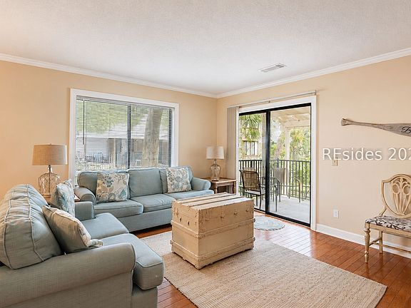 2nd image of 36 Deallyon Ave APT 74