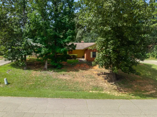 117 Deer Run Rd, Hattiesburg, MS 39402