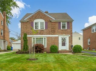 3791 Hillbrook Rd, University Heights, OH 44118