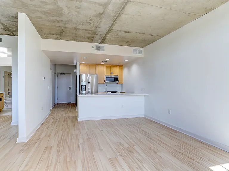 275 S Harrison St #311 — Photo 6
