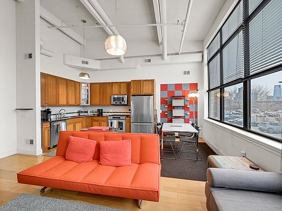 5th image of 300 Communipaw Ave APT 134
