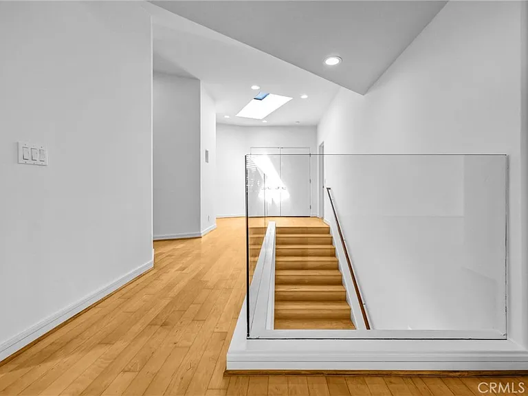 1326 Skyline Dr — Photo 20