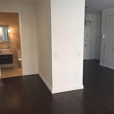 Rented by Nest Seekers International | media 23
