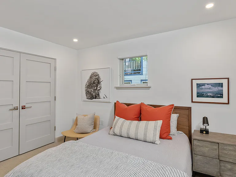 240 S Mahoney Dr #8 — Photo 18