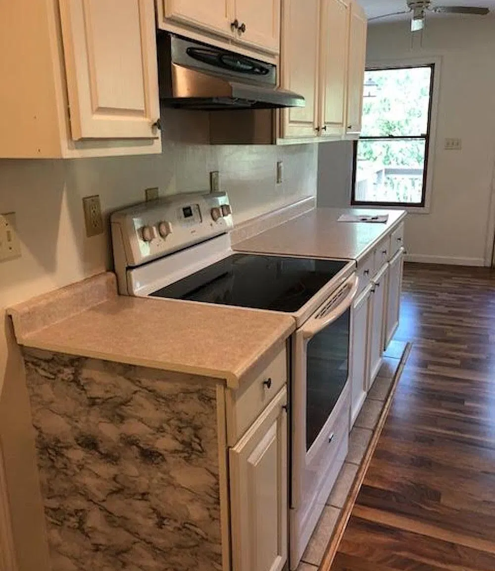 3 bed, 2.0 bath, 1322 sqft, $1,900 — Photo 4