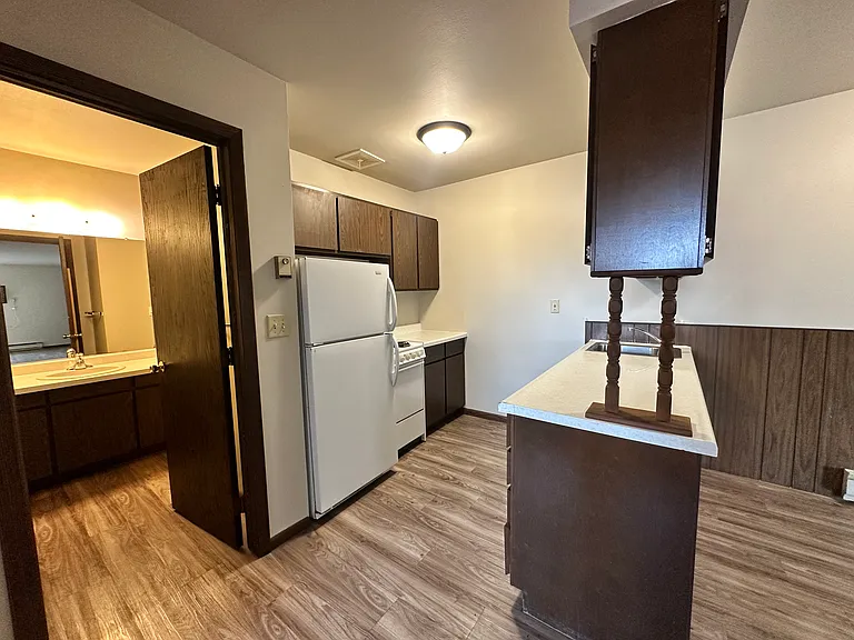 2703 Thomas Dr #16 — Photo 6