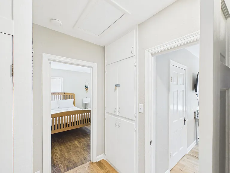 510 S Olive St — Photo 26