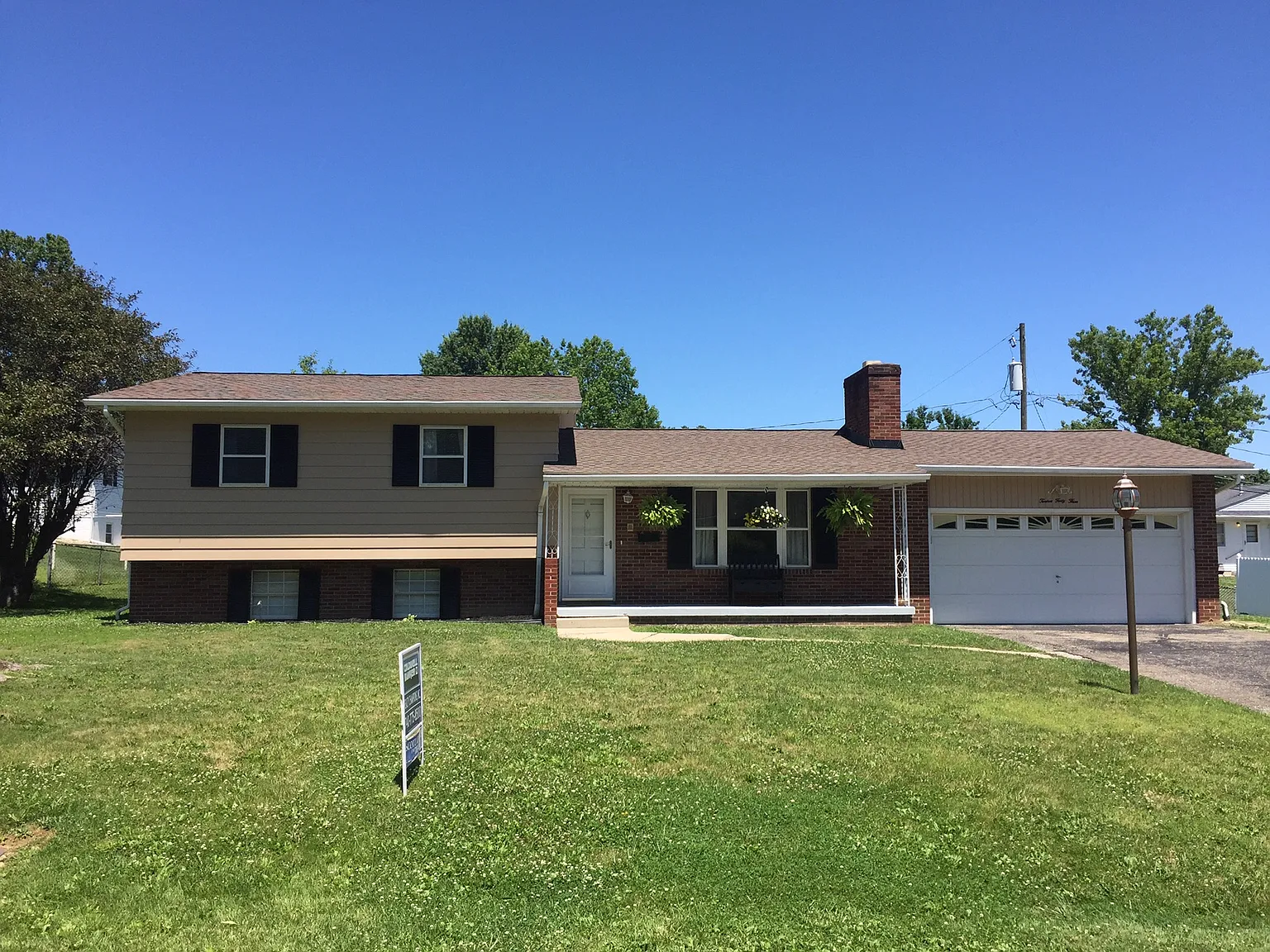 1243 Porter Dr photo 1