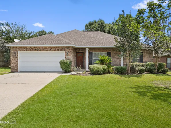 15346 Summerfield Dr, Saucier, MS 39503