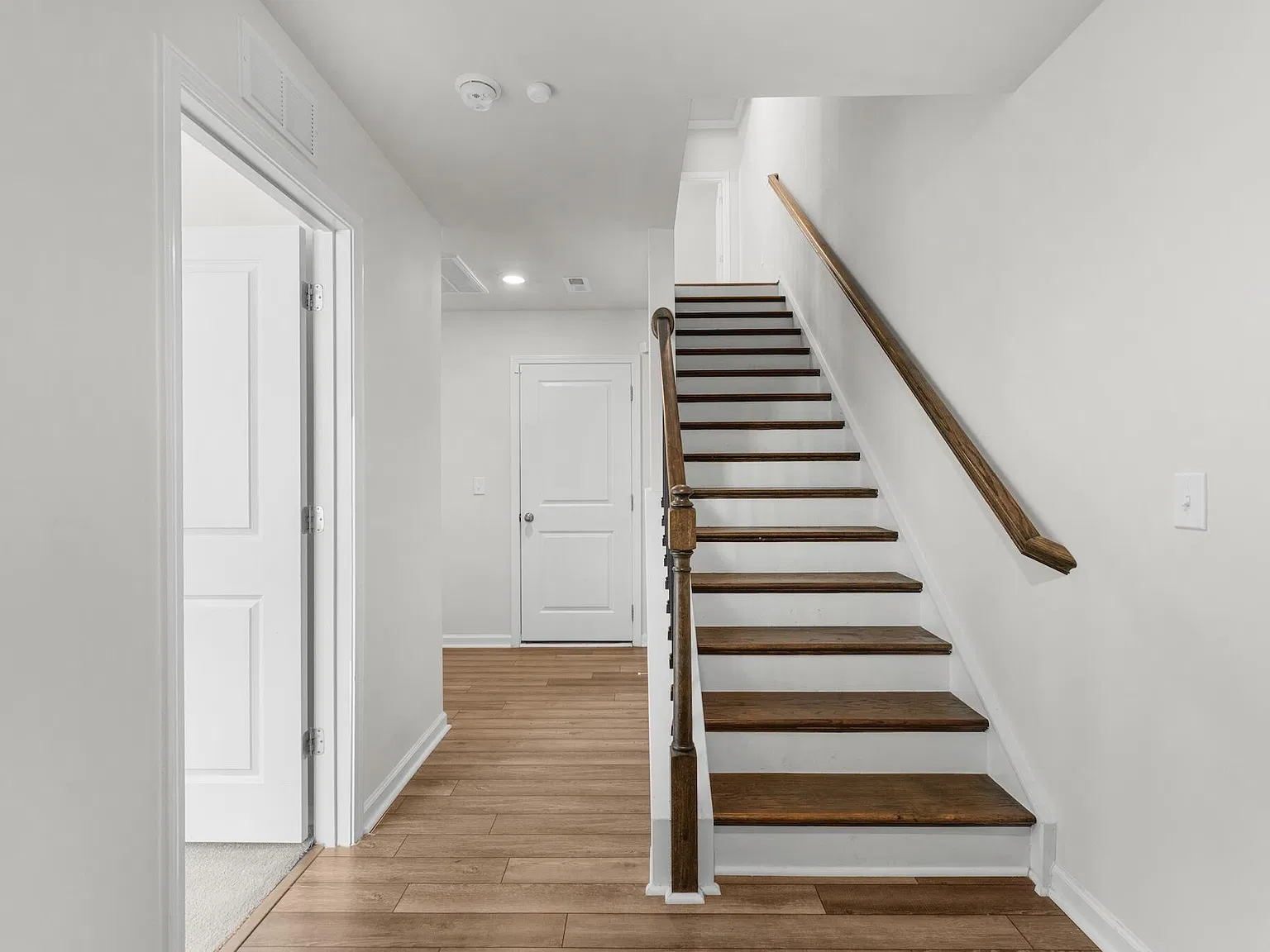 4 bed, 3.5 bath, $2,300 — Photo 3