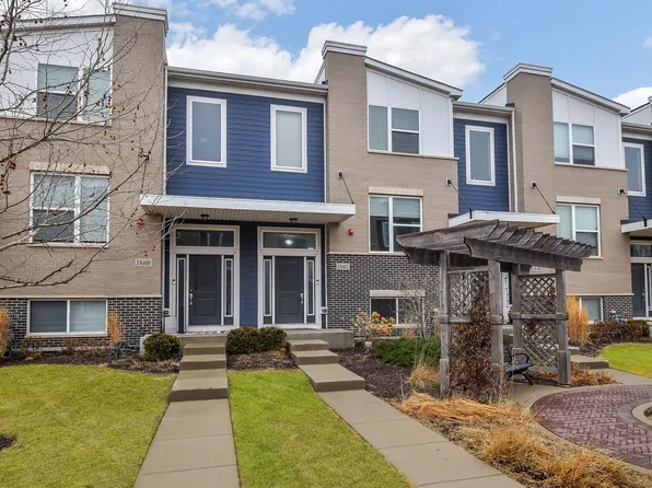 3S602 Everton Dr, Warrenville, IL 60555