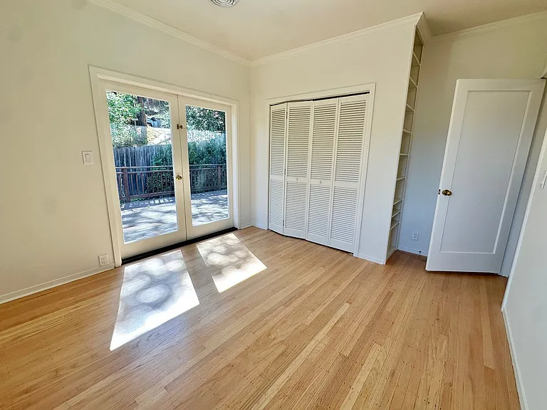 9 Bungalow Ave — Photo 18