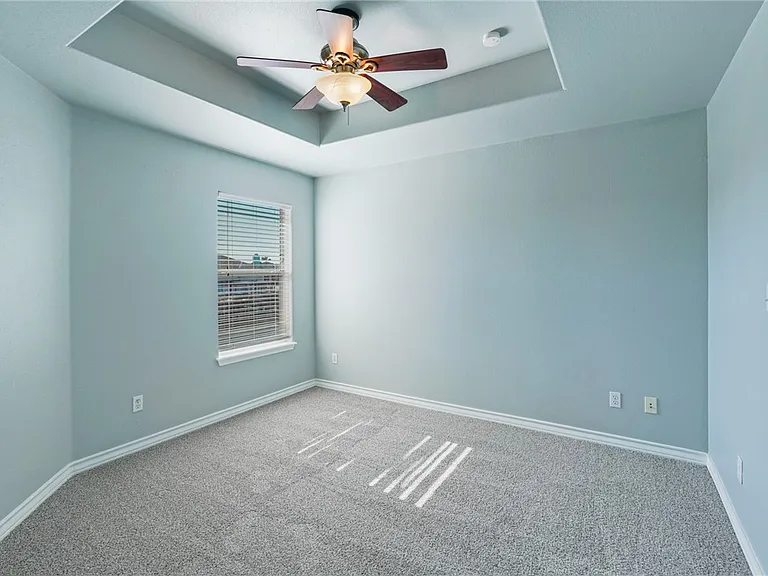 15410 Grass Cay Ct — Photo 33