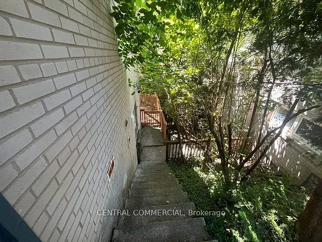 32 Heathview Ave — Photo 38