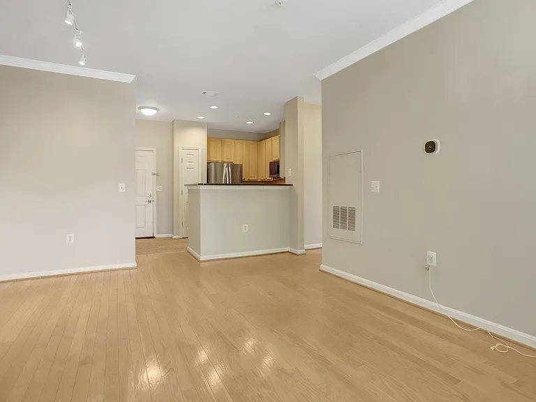 2301 25th St S #4-412 — Photo 9