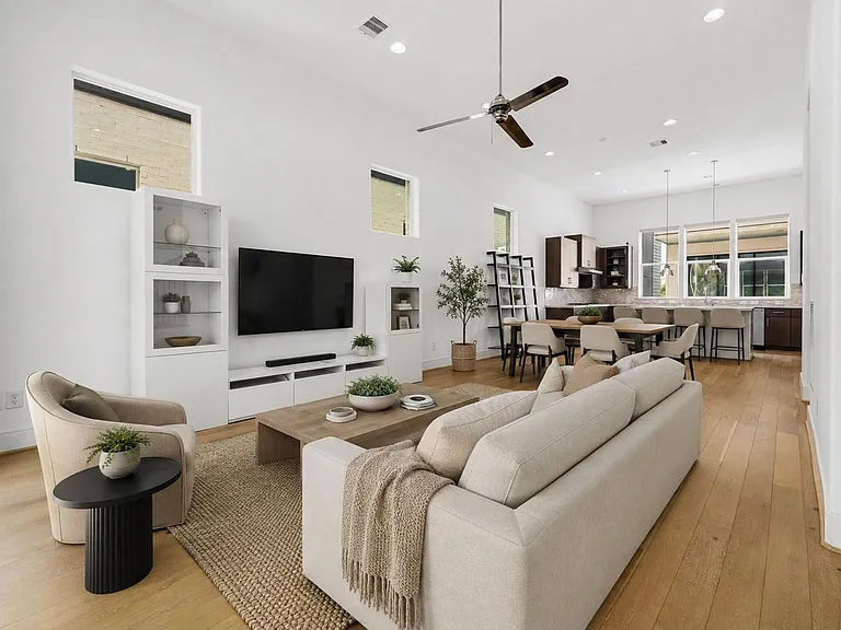 2624 Rusk St — Photo 12