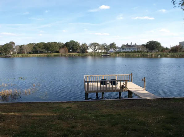 2424 Martha Ln, Land O Lakes, FL 34639
