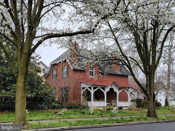 220 South St, Easton, MD 21601