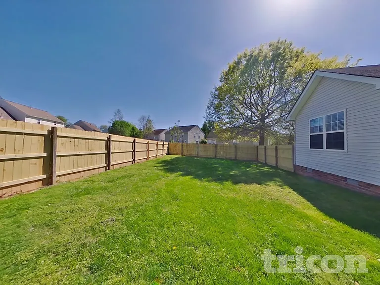 2304 Baldwin Ct — Photo 19