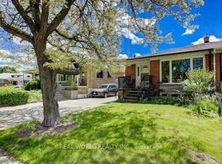 38 Roywood Dr #C13, Toronto, ON M3A 2C6