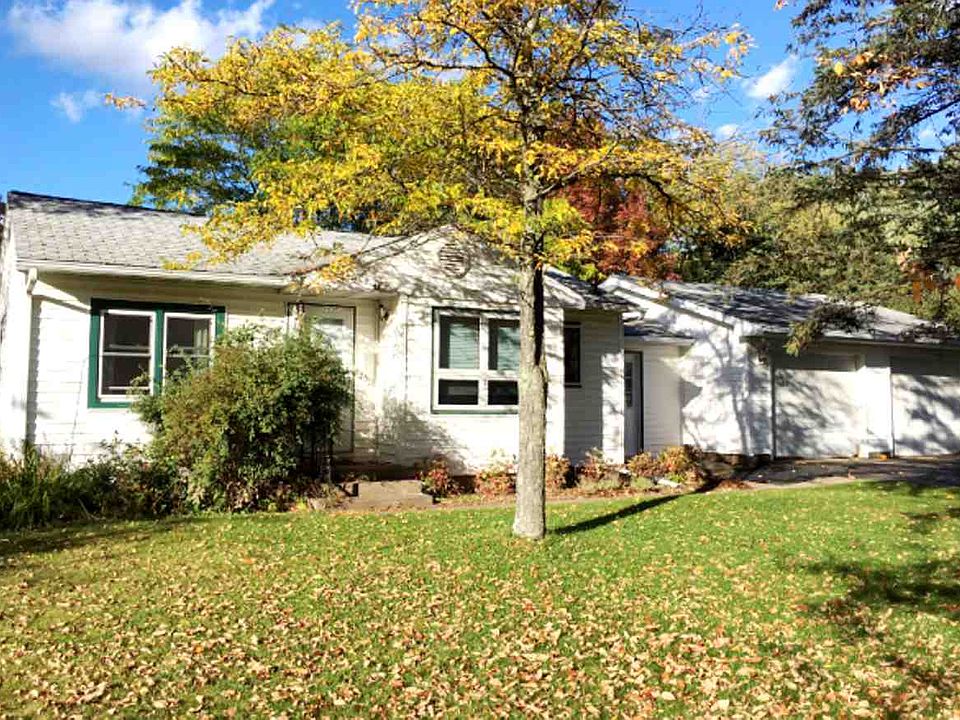 1st image of 152204 Iris Ln