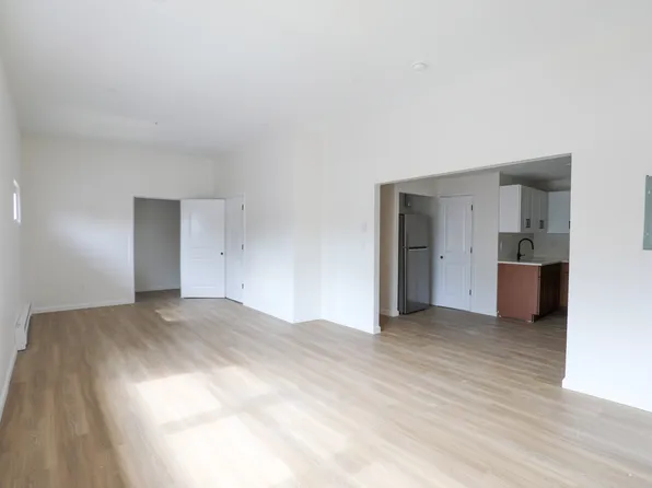 190 Broadway #2B, Port Ewen, NY 12466