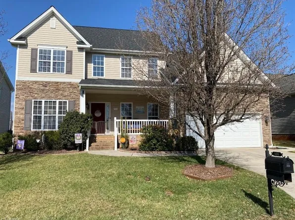 596 Pimlico Cir, Whitsett, NC 27377