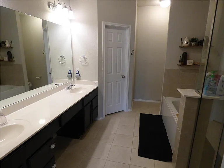 7416 Boat Wind Rd — Photo 8