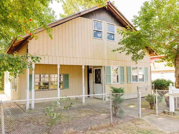 226 E Jacksonville Ave, Villas, NJ 08251