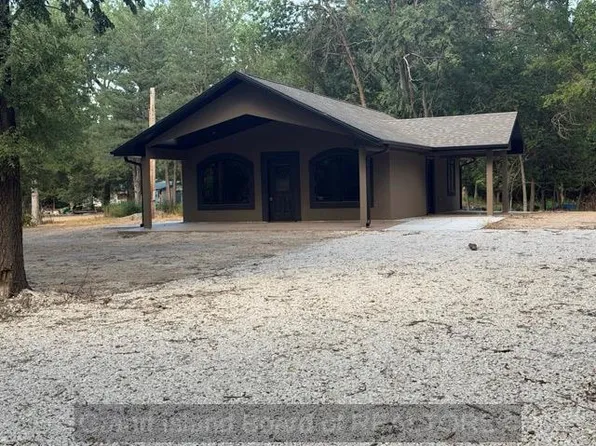 514 Cedar Dr, Phillips, NE 68865