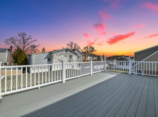 914 2nd Ave, Franklin Square, NY 11010