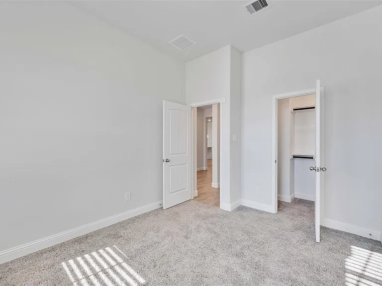 6306 Loquat Grove Ct — Photo 7