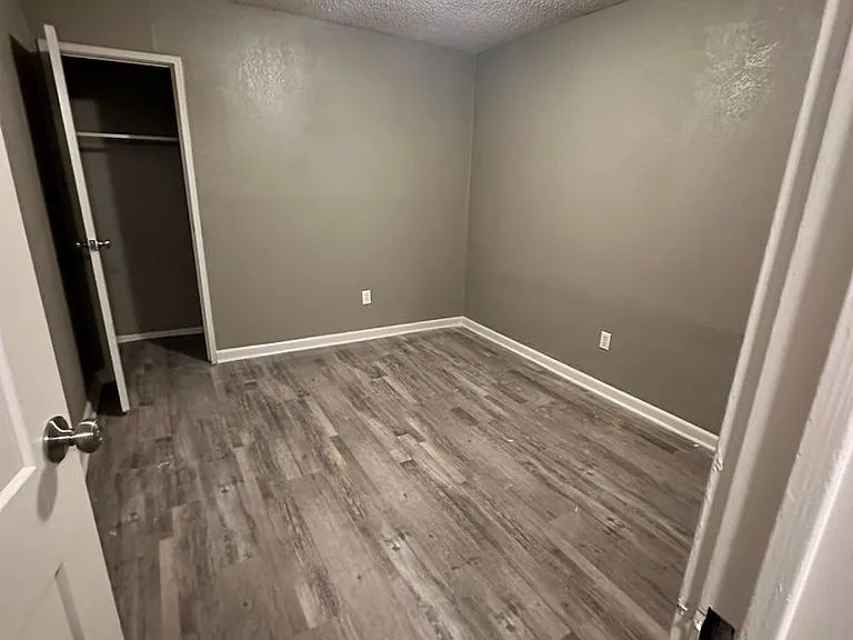 2701 Benton Blvd — Photo 6