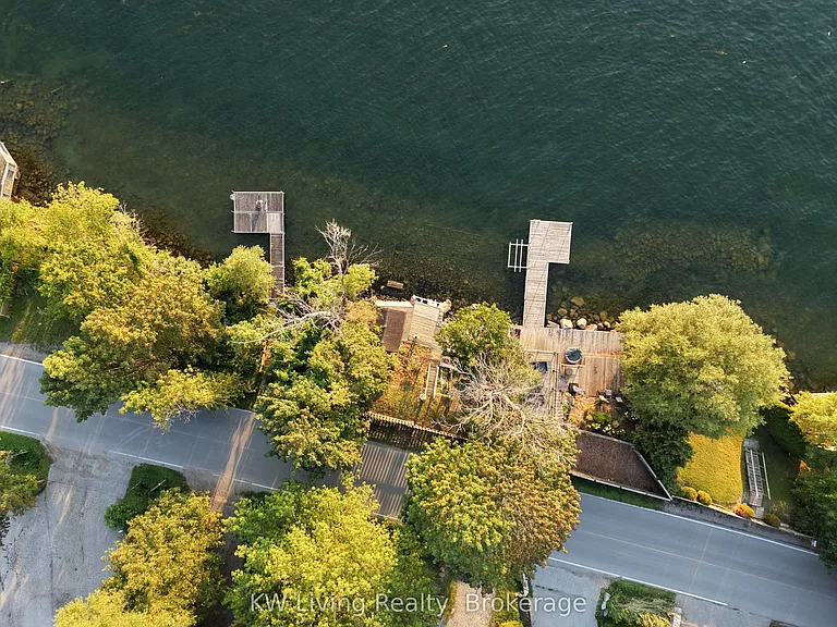 127 Lake Dr N — Photo 6