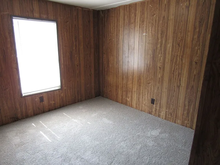 1219 W Oglethorpe Hwy — Photo 18