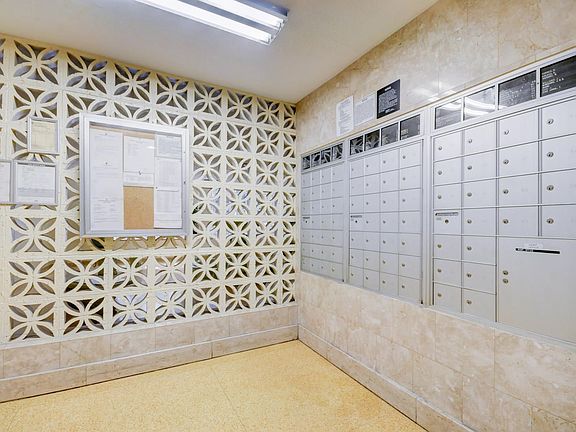 4th image of 99-33 59th Ave Unit 3G