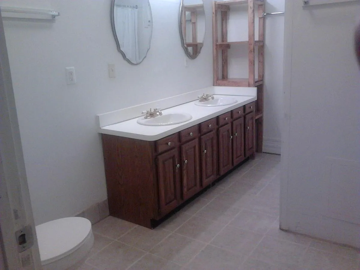 130 College Place — Photo 2