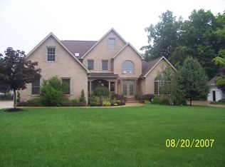 348 Spyglass Dr, Fairlawn, OH