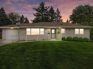 403 Woody Ln, Monona, WI 53716