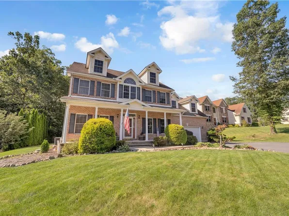 23 Christine Ln, Bangor, PA 18013