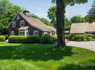 258 Hollow Tree Ridge Rd, Darien, CT 06820