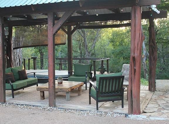 2nd image of 301 Mountain Crest Dr