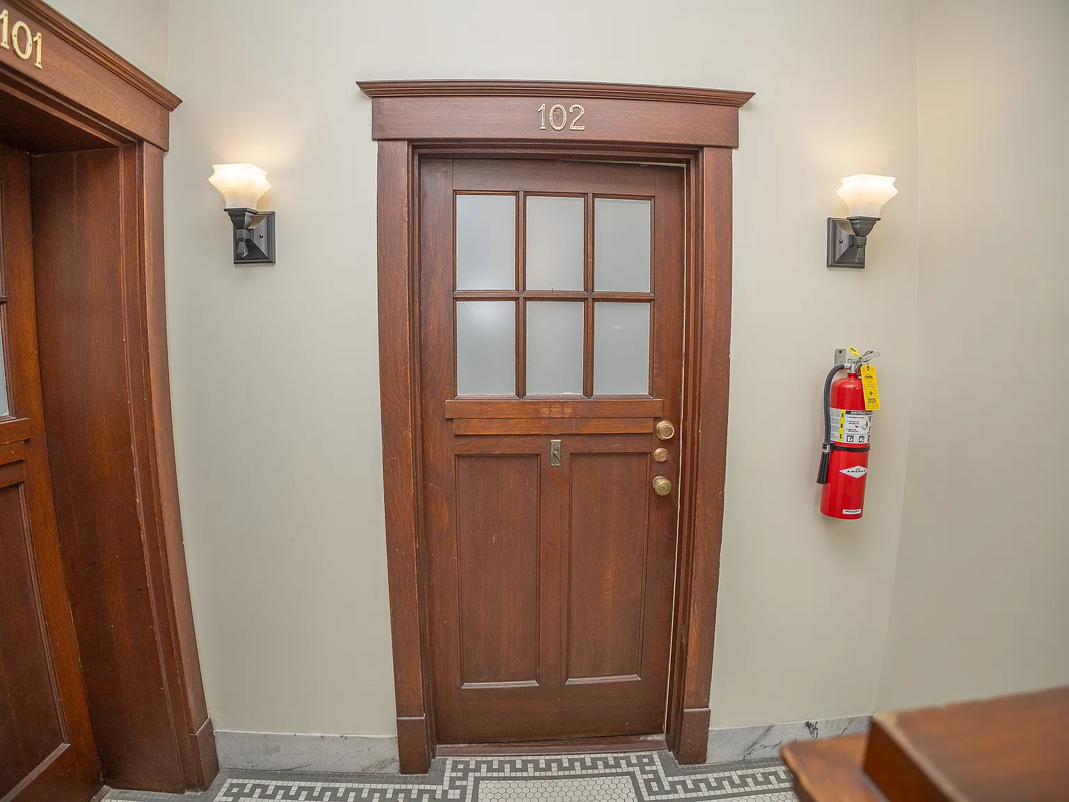 323 Washington Street - 102 — Photo 4
