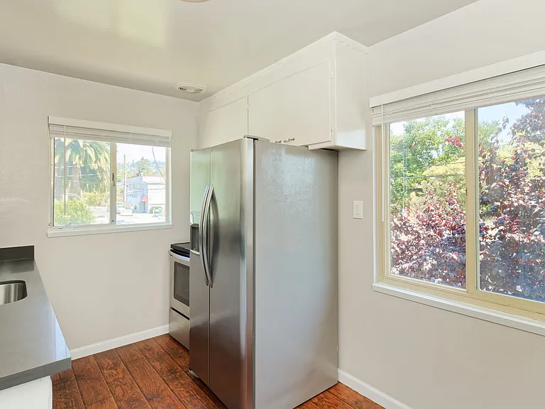 3405 Dimond Ave — Photo 23