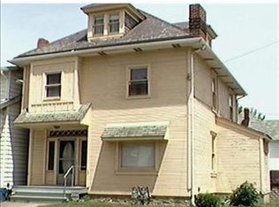 1061 Vance Ave, Coraopolis, PA 15108