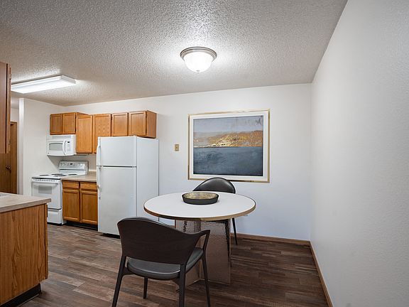Fargo, ND Prairie Park Apartments | Dining