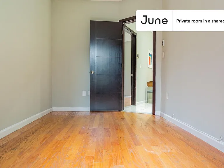 354 Cathedral Park Way #D — Photo 3