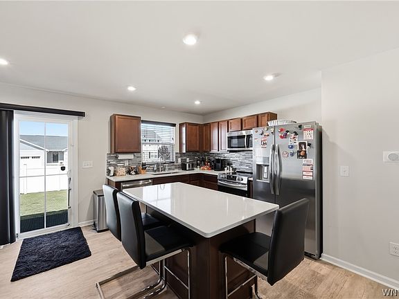 5th image of 60 Allie Ln