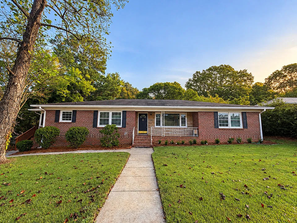 1 Northwood Dr NE