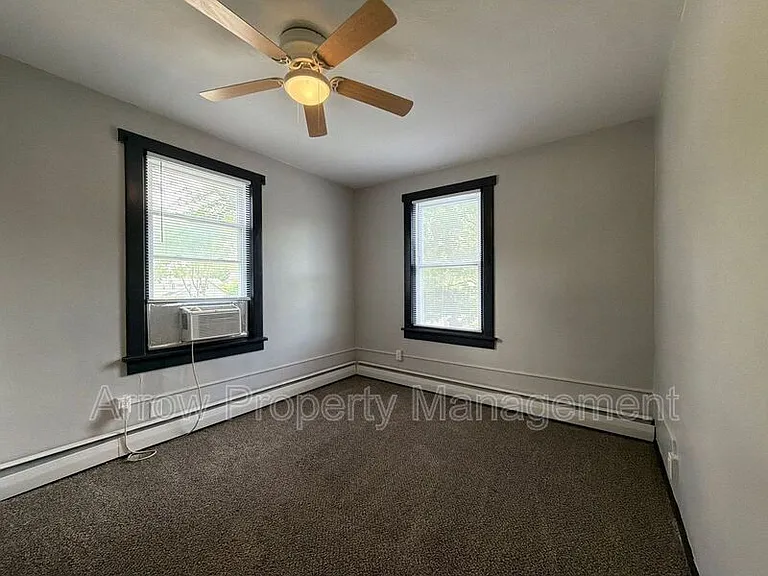 4602 Saint Paul Ave #3 — Photo 6